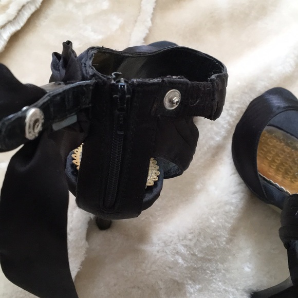 Satin Bow Black Heeled Sandals - Picture 4 of 4